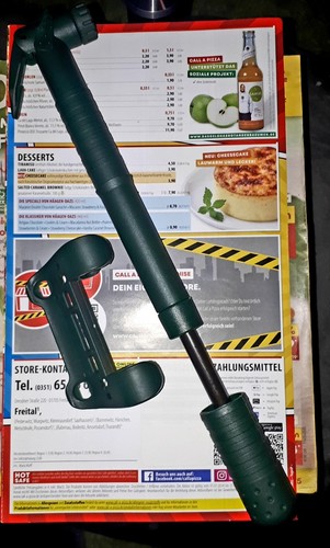 Fahrradzubehör gebraucht, Sattel, Luftpumpe, 2 Rückleuchten. Sehr gut erhalten. - Bild 5 von 9