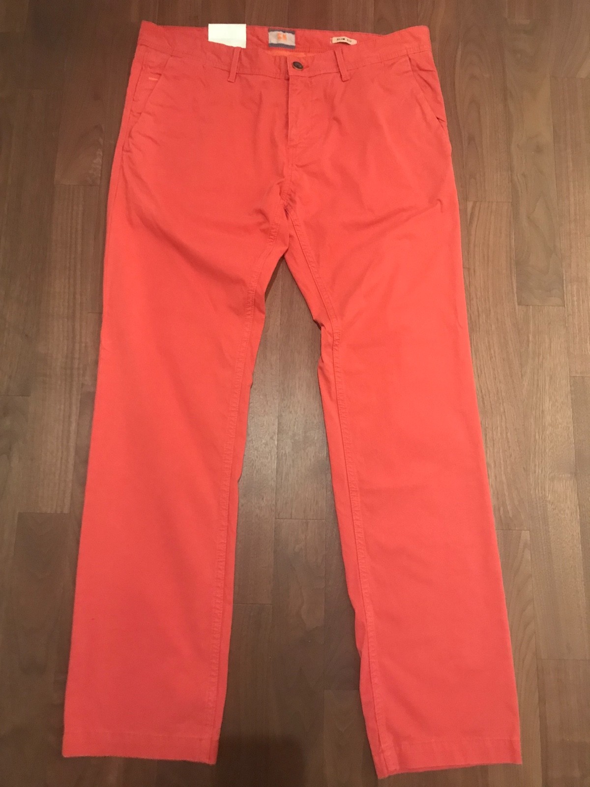 Hugo Boss Orange Chino Hose -Modell Schino- 36x32 - - - Rot- Neu mit Etikett 697147 Hugo Boss Orange Chino Hose -Modell Schino- 36x32 - - - Rot- Neu mit Etikett 697147