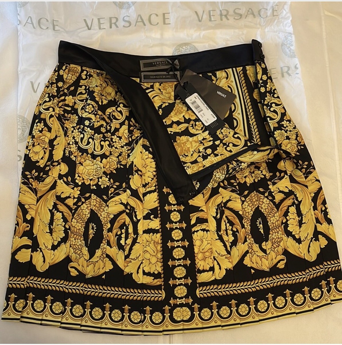 スカート VERSACE SKIRT VERSACE Tribute Baroque SS 1992 Pleated Mini Skirt NWT US