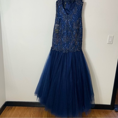 LUCCI Lu Meerjungfrau Spitze Pailletten Schweißherz Kleid marineblau Gr. 12 Damen neu mit Etikett - Bild 9 von 11