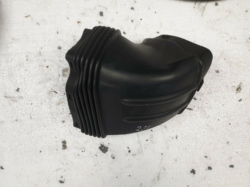 Audi A6, S6 (C6-4F) Diesel Air intake hose pipe 4F0129739B - Picture 3 of 3