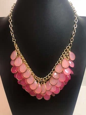 1427 Charming Charlie gold tone pink teardrop layer y2K necklace 18"