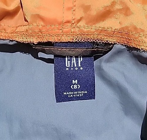 EUC BOYS SZ 8 GAP HOODED CAMO/ORANGE WINDBREAKER PULLOVER JACKET PACKABLE - Picture 3 of 11