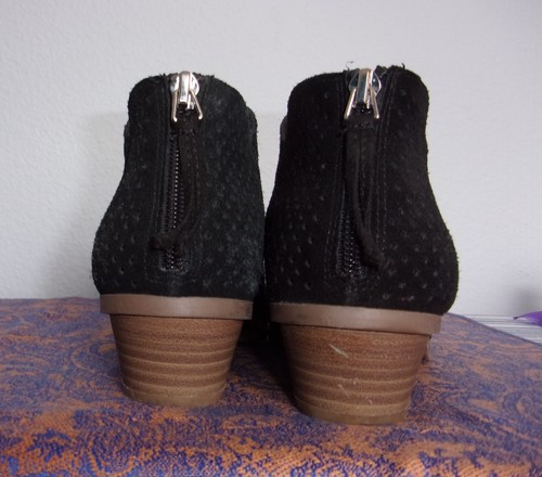 Kenneth Cole Reaction perforierte schwarze Wildleder-Booties 8,5 B "Sidewalk" sehr guter Zustand - Bild 4 von 8