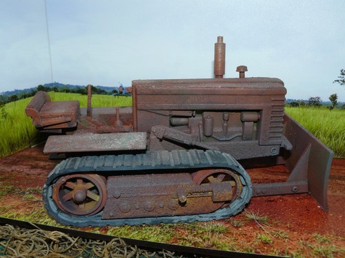 1:16 (DS) Unrestored and abandoned John Deere crawler with dozer blade - Picture 7 of 13