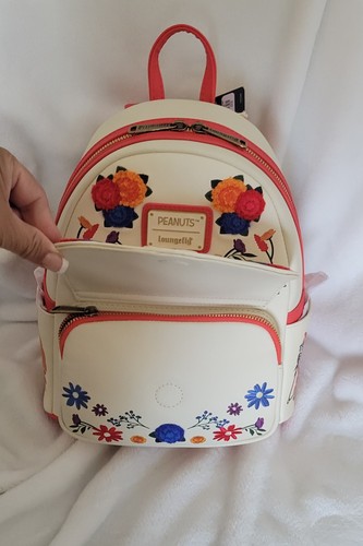 Loungefly Peanuts Snoopy Flowers Embroidered Mini Backpack  - Imagen 8 de 9