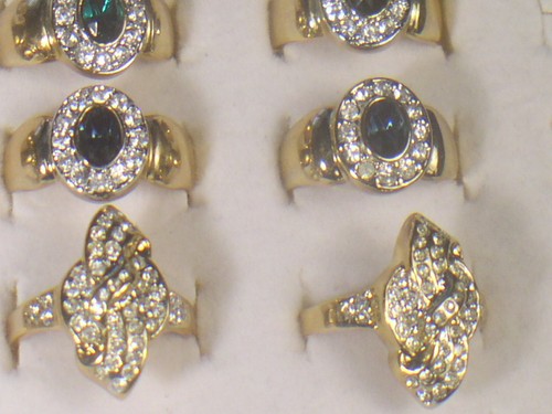 #...16.. RINGS DESIGNER SIGNED VINTAGE WITH SWAROVSKI CRYSTALS. LOT...A27 - Picture 5 of 8