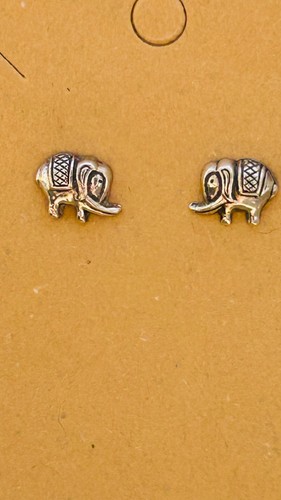 Cute little signed 925 sterling silver Elephant stud earrings - Picture 2 of 4