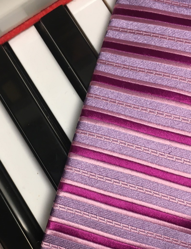 CACHAREL /Luxurious Vintage Italian Silk Stripe Tie in Orchid, Lilac & Lavender - Picture 5 of 9