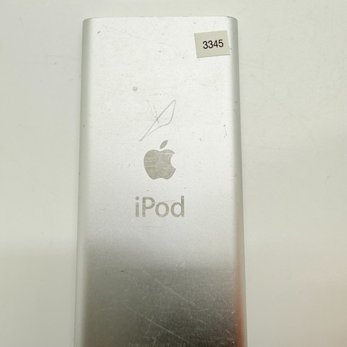 Apple iPod Nano 2nd Generation Silver 4GB MP3 A1199 MA426LL/A - Tested - Picture 8 of 9