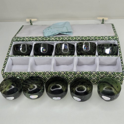 Antiguo lote de tazas de té chinas de colección nefrita espinaca jade 10 tazas caja rara - Imagen 3 de 12