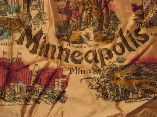 Vtg Souvenir Decorative Satin Pillow Cover Sights of Minneapolis, Minn 16" x 16" - Picture 3 of 4