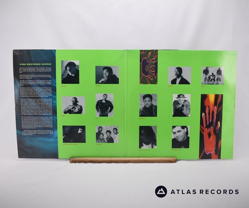 Various Deep Heat 2 - The Second Burn Gatefold Double LP Vinyl Record - EX/EX - Picture 3 of 9