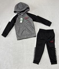 Foto 1 di 6