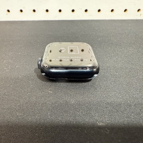 Apple Watch SE (2nd Generation) 44mm GPS Cellular Midnight Aluminum LOCKED - Picture 6 of 10