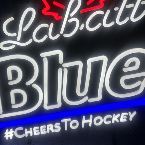AWESOME LABATT BLUE BEER LIGHT UP LED HOCKEY SIGN CHEERS TO HOCKEY NHL 21” X 20” - Picture 4 of 12