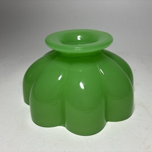 Vtg Fenton Jade Green Glass Scalloped Footed Bowl Uncommon Jadeite Melon Shape - Picture 8 of 9