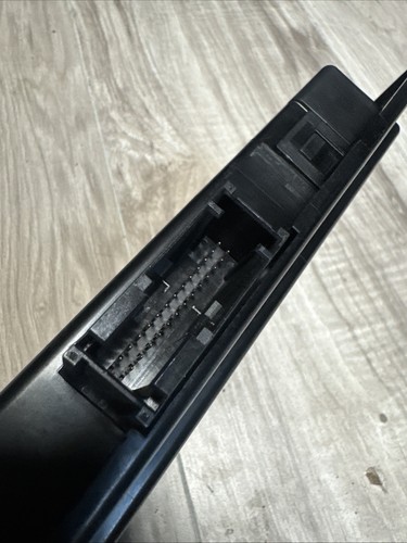 BMW 3Series Footwell Control Module E90 E9X-E8xCA-NSW PL2 FRMFA - Picture 4 of 4