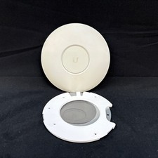 Ubiquiti Networks UAP-AC-PRO 1300Mbps Wireless Access Point