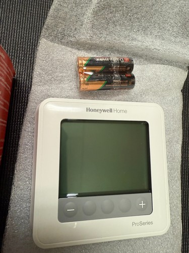 Honeywell T6 Pro Programmable Thermostat (TH6210U2001) *READ DESCRIPTION* - Picture 3 of 5