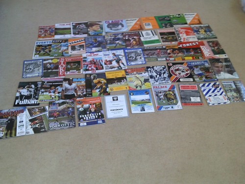 200 football programmes sorry pick up only - Picture 3 of 4
