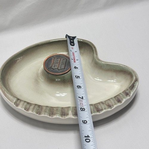 Vintage Olive Green Ceramic MCM Hyde Park Hotel Ashtray Advertising No 1970 - Picture 5 of 5