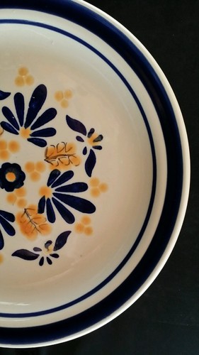 Santa Anita Mexico Floral Flowers Blue and Yellow 7 3/4" Plate (s) - Picture 2 of 3
