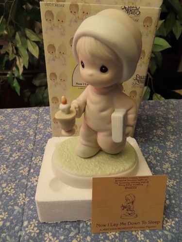 Precious Moments * Now I Lay Me Down To Sleep * Boy with a candle & bedtime book - Picture 6 of 11