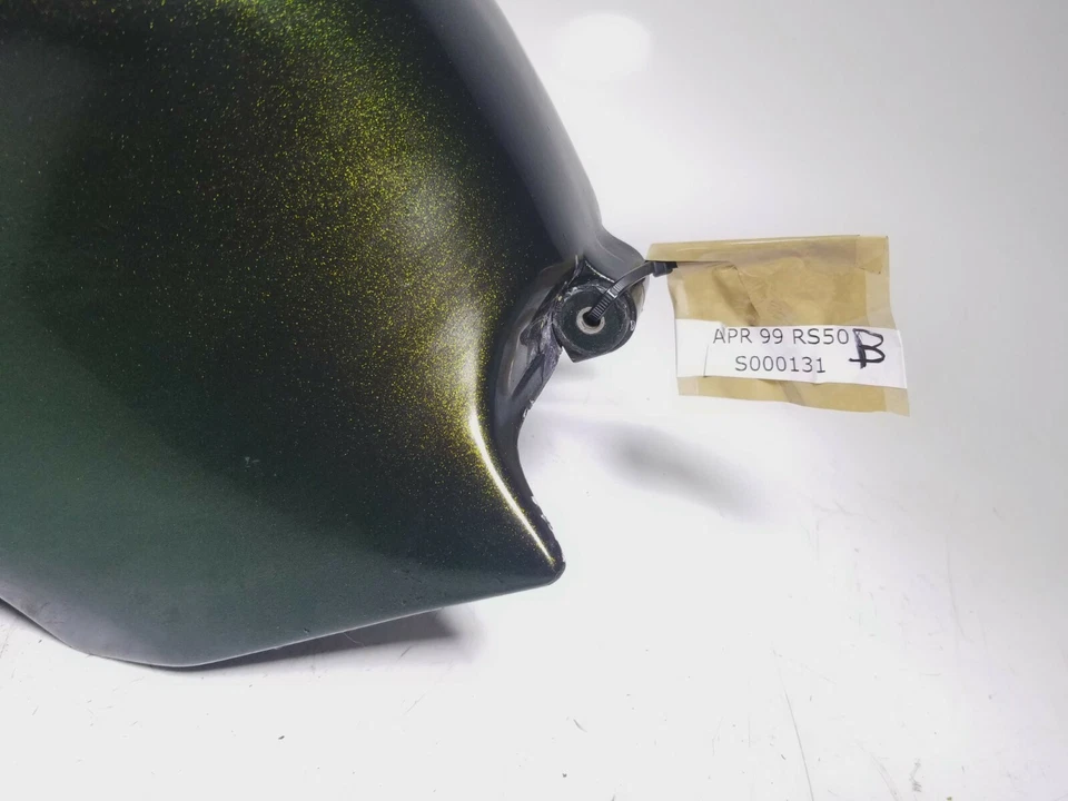 99 Aprilia RS50 1999 cubierta del tanque de combustible de gasolina 103054 envío gratuito Foto 3 de 4