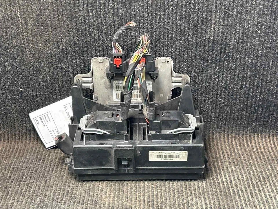 Fits 2007-2009 Dodge Durango Multifunction Control Module OEM#:04692096AH Foto 3 de 4