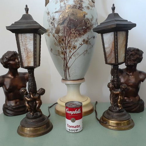 Paar Schlackenglas Cherub Messing und Metall Mantellampen  - Bild 3 von 12