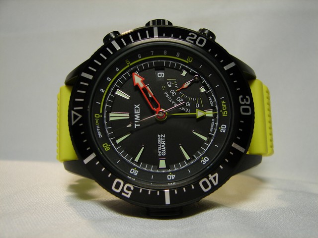 timex intelligent quartz depth gauge dive watch