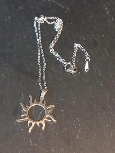Celestial Sun necklace Brand New - Picture 2 of 2