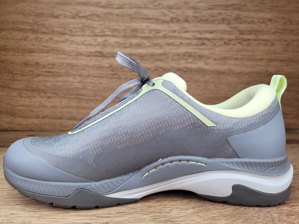 Dansko women's deals hiking shoes