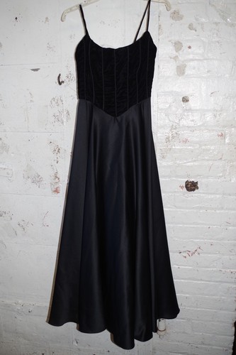 BC2 Faviana Black Velvet & Satin Evening Dress Vintage Maxi Long Gown 5/6 - Picture 2 of 9
