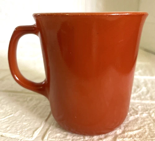VINTAGE Pyrex Coffee Cup Mug Burnt Orange Brown Rust D Handle Milk Glass Chesnut
