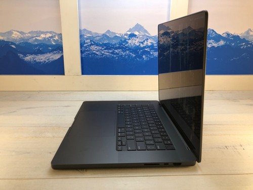 Apple MacBook Pro 2023 16" Laptop 512GB M3 Pro 18GB RAM Space Schwarz 51 Zyklen - Bild 10 von 12