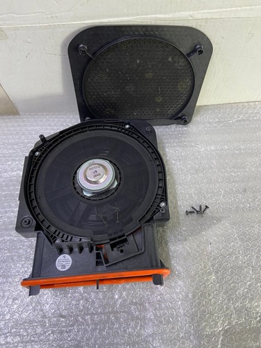 Altavoz de graves central subwoofer delantero derecho OEM BMW F44 7927998 - Imagen 17 de 17