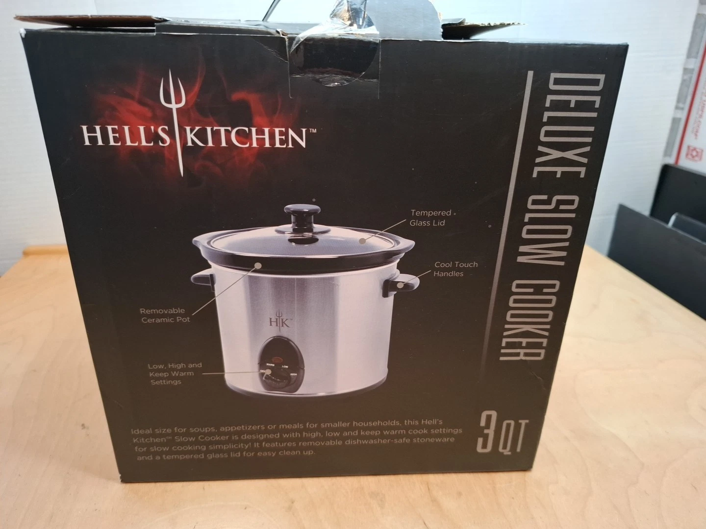 3 QT Deluxe Slow Cooker Crook Pot by HELL'S KITCHEN Rare