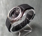Vintage Seiko Ladies Watch 34mm New Battery & 2 straps V701 - Working