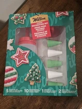 Wilton Christmas Cookie Decorating Set