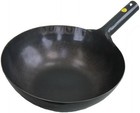 Yamada Industrial Co., Ltd. Iron embossed one-handed wok (thickness 1.6 mm) 30