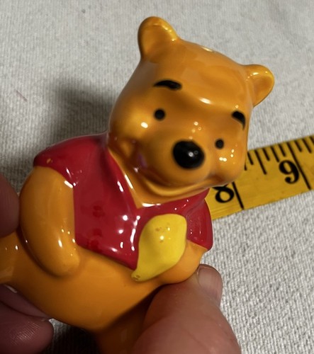 Salero y pimentero miel Winne The Pooh de colección Disneyland - Imagen 7 de 23