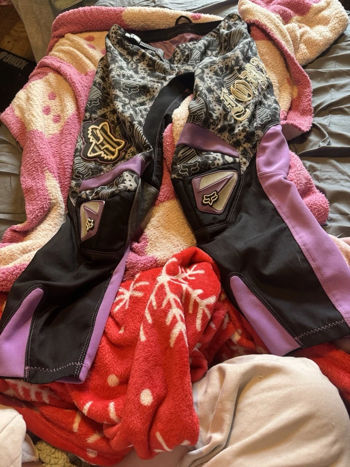 Pantalones de carreras Fox morados y grises talla 9/10 Foto 2 de 4