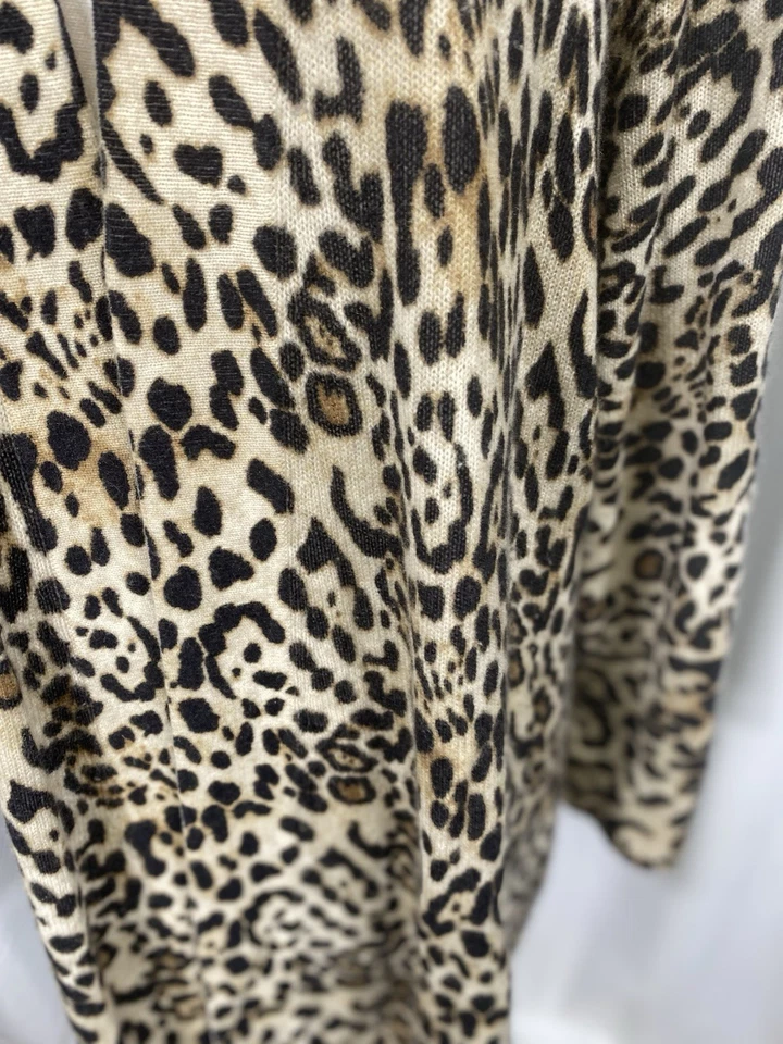 Cárdigan Cashmere Charter Club 100 % estampado de leopardo frente abierto 1X Foto 2 de 4