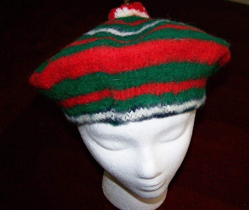 Scottish Tam O'Shanter 100% Wool McGreger A Nothy Product