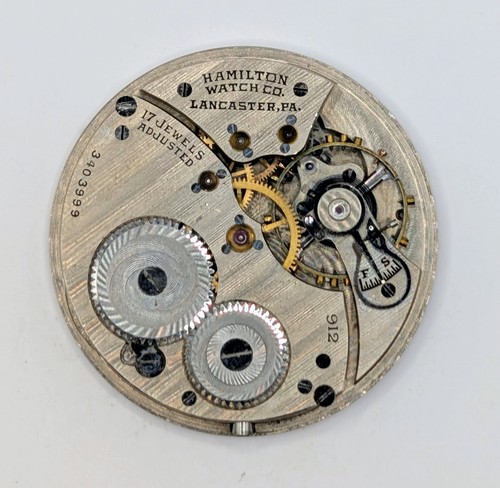 Movimiento de reloj Hamilton 1939 - para reparación o restauración - no funciona  - Imagen 2 de 3