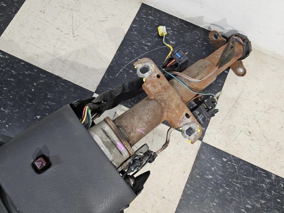 1995-1998 Chevy GMC C/K1500 Truck Suburban AUTOMATIC TRANS/Tilt Steering Column  — 第 3/4 张图片