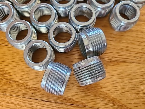 LOT OF 25 EATON CROUSE-HINDS RE32 Conduit Hub Rigid Reducer 1" x 3/4" - Picture 3 of 7