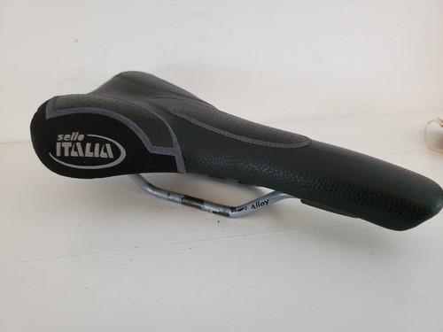 Selle Italia Saddle. Black, Approx. 140 mm wide. SA 50) - Picture 8 of 8